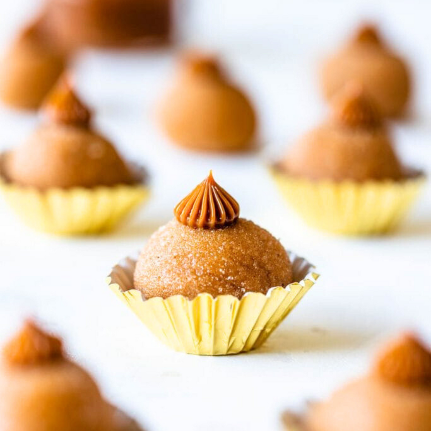 Brigadeiro de Churros (40) – Cinnamon-Sugar Sweetness